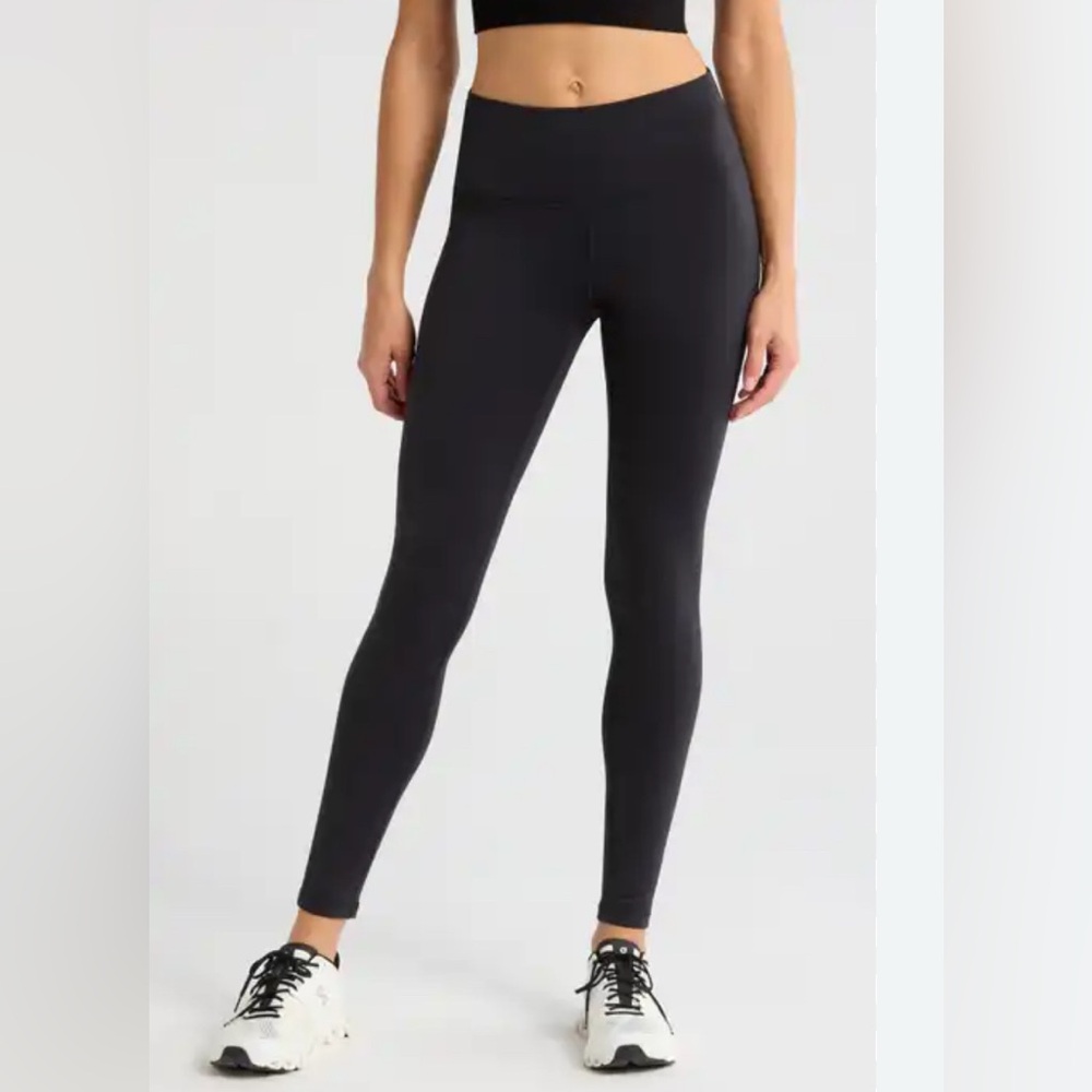 NWT Yogalicious Stonewash Seamless Allure High Waist Ankle Leggings in Black